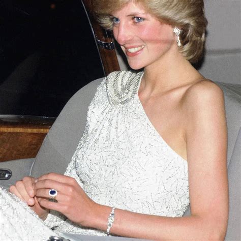 princess diana sapphire ring photo